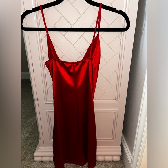 Red mini dress - Picture 2 of 2